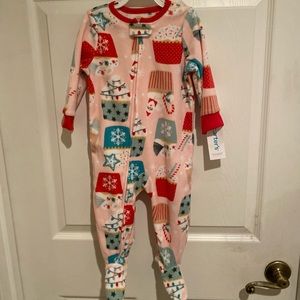 Carter's Toddler Girl's Pink Christmas Holiday Cupcake Fleece Pajama Sleeper 12m